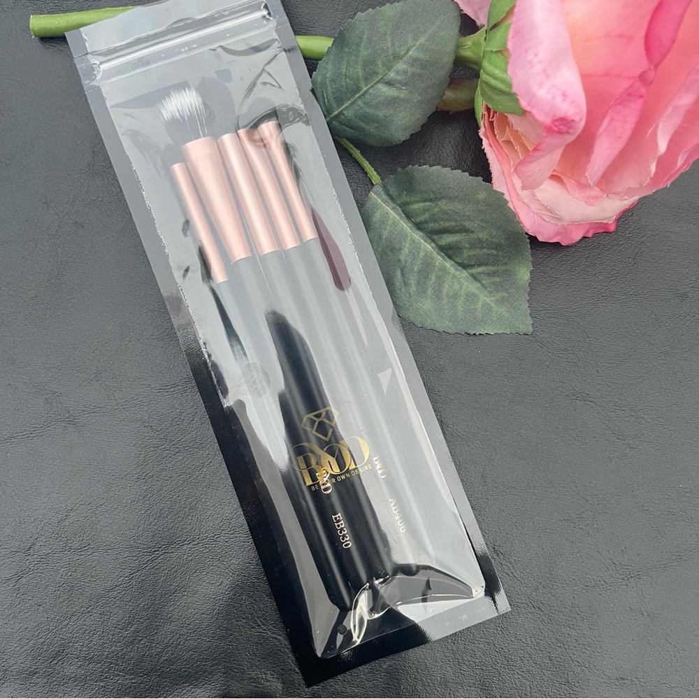 Be Your Own Desire BYOD 5-Piece Eye Makeup Brush Set.